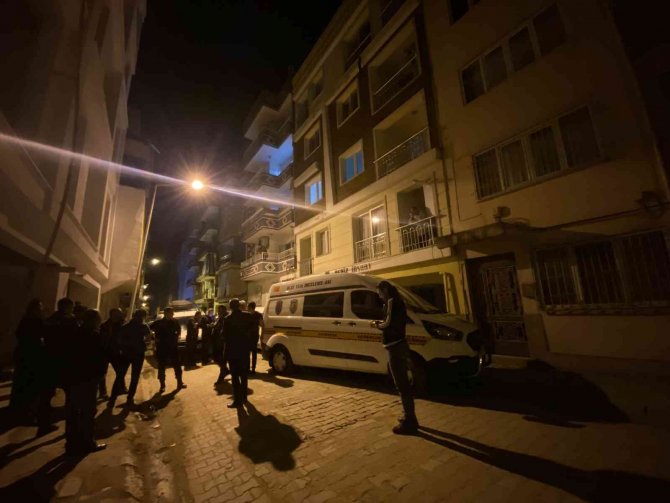 Karısının bıçakladığı adam ağır yaralandı