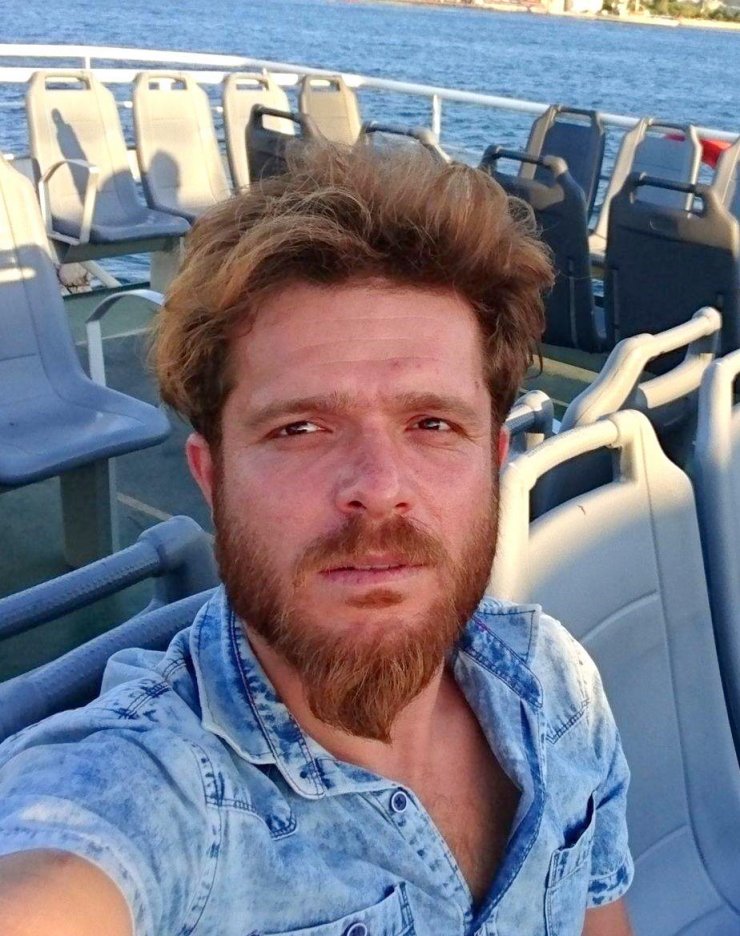 Şakalaştığı arkadaşını alnından tüfekle vurarak öldürdü