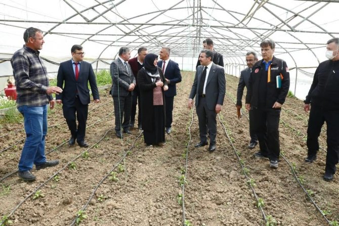 Selde zarar gören aileye destek