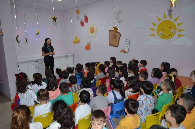 Sular Vatan Hastanesi’nden, ‘Sağlık ellerimizde’ etkinliği