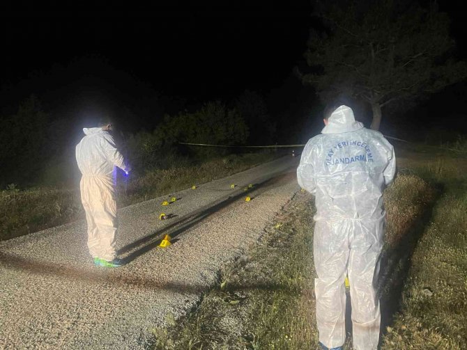 3 arkadaşını tabancayla vurdu: 2 ölü, 1 yaralı