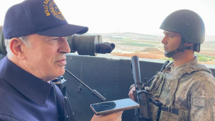 Bakan Akar, sınırın sıfır noktasında