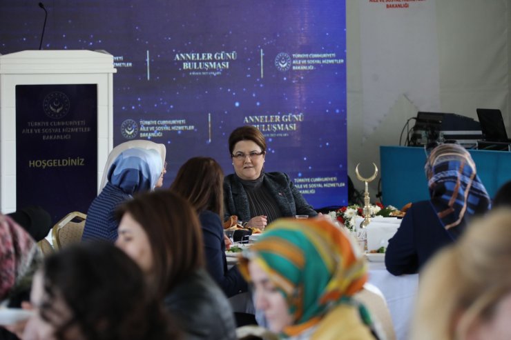 Bakan Yanık: İnsan odaklı politikalar oluşturuyoruz