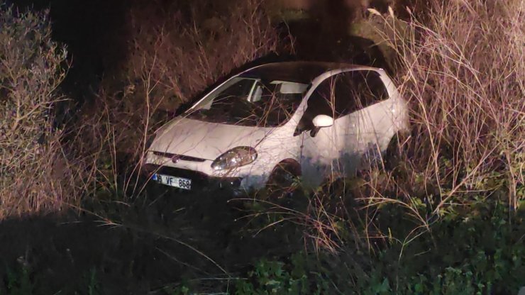 Çalıntı otomobil, 60 kilometrelik kovalamacanın ardından terk edilmiş halde bulundu