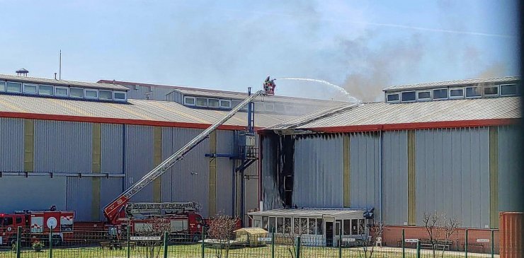 Döküm fabrikasında yangın çıktı