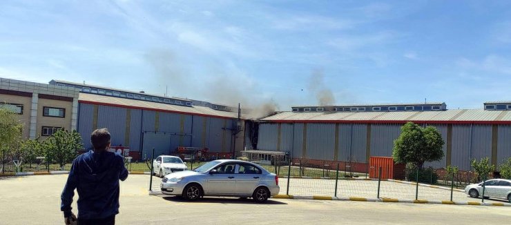 Döküm fabrikasında yangın çıktı