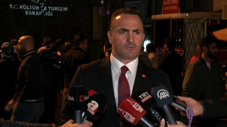  Galata Kulesi annelerin fotoğraflarıyla süslendi