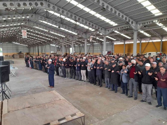 Konya'da yağmur duası yapıldı