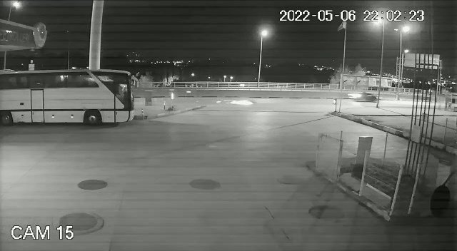 Sürücüsünün kontrolünden çıkan motosiklet metrelerce sürüklendi