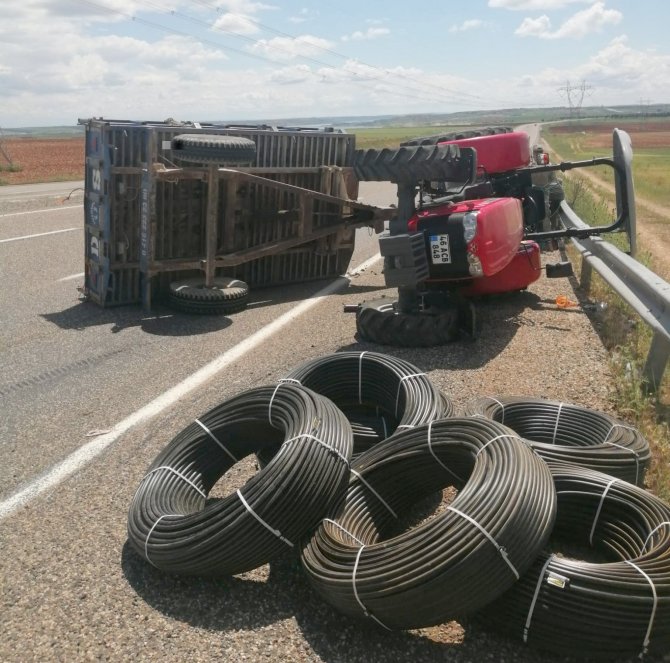 Traktör devrildi: 1 yaralı