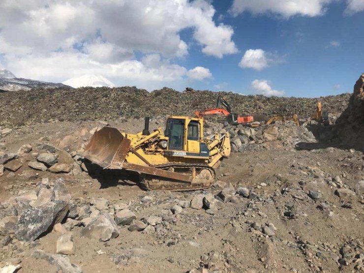 Ağrı Dağı'nda 11 terörist etkisiz hale getirildi