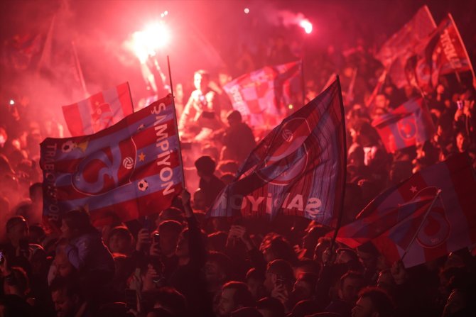 Şampiyonluk İstanbul'da kutlandı