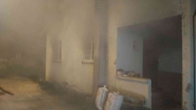 Alevlere teslim olan caminin lojmanı kullanılamaz hale geldi