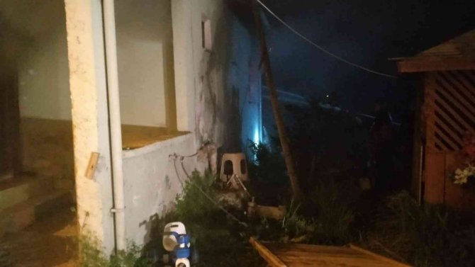 Alevlere teslim olan caminin lojmanı kullanılamaz hale geldi