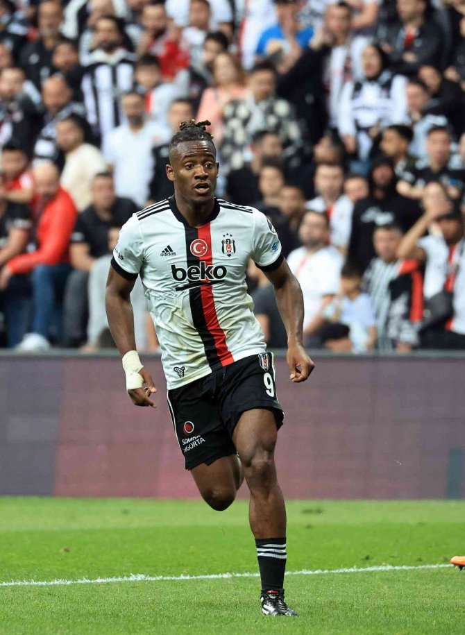 Batshuayi ve Pjanic’le yollar ayrılacak