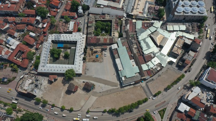 Bursa’da Tarihi Çarşı ve Hanlar Bölgesi’ndeki projede sona gelindi 