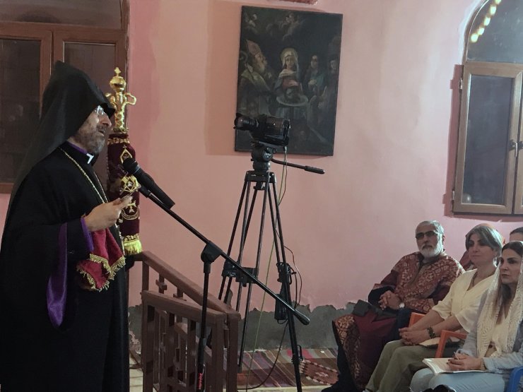 Cemaati olmayan kilisede 20 yıl aradan sonra ayin