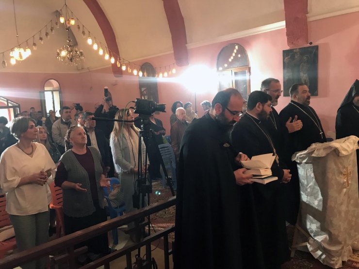 Cemaati olmayan kilisede 20 yıl aradan sonra ayin