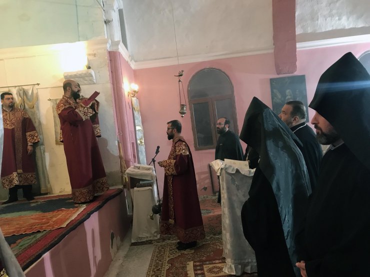 Cemaati olmayan kilisede 20 yıl aradan sonra ayin