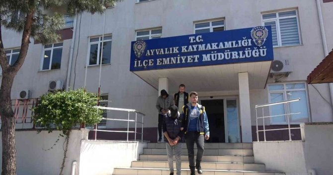 Hırsızlar polisinden kaçamadı