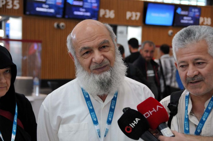 İki yıl aradan sonra umreciler kutsal topraklara gitti  