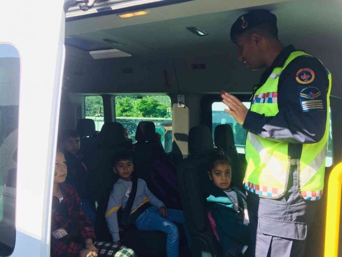 Jandarmadan okul servislerine yönelik denetim