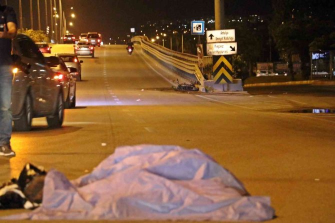 Otomobil sürücüsü "Katil oldum" diye gözyaşı döktü: 1 ölü, 1 ağır yaralı