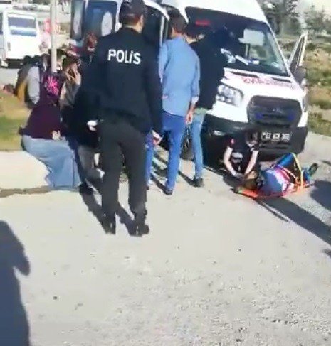 Afyonkarahisar’da trafik kazası, 17 yaralı