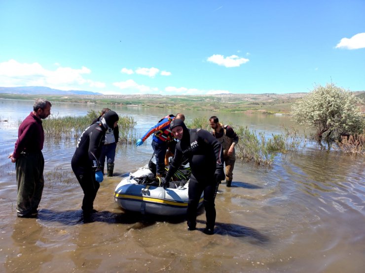 Baraj gölünde botu delinen sağlıkçı, boğuldu