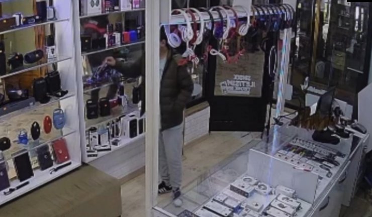 Çocuk hırsızdan  şikayetçi olmadı