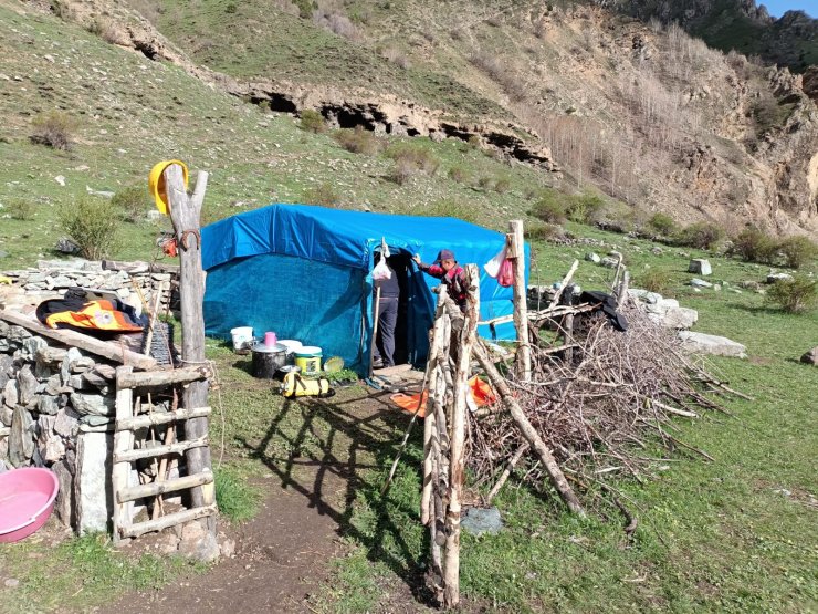 Dağda zehirlenen çoban kadın için askeri helikopter havalandı
