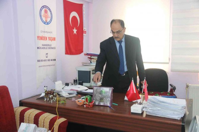 Dernek hırsızı kıskıvrak yakalandı