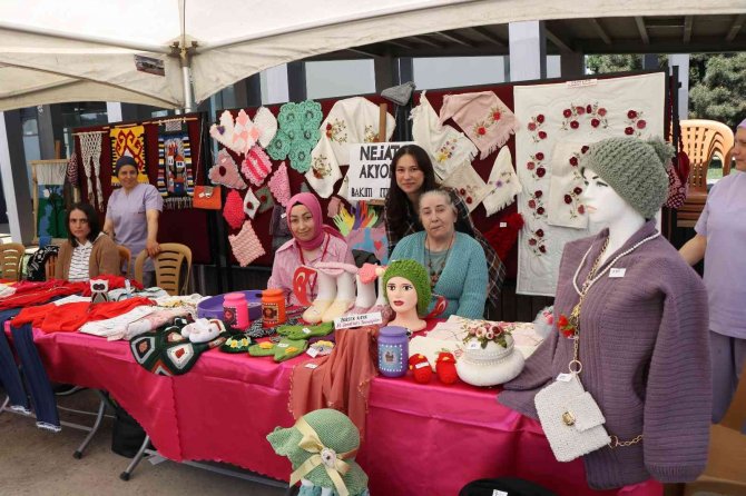 Engellilerin el emekleri bu sergide