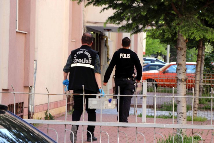 Evinde darbedilen kişi 1'inci kattan atlayınca ayağı kırıldı