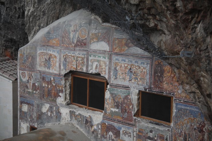 Gün yüzüne çıkan saklı mekanlara akın