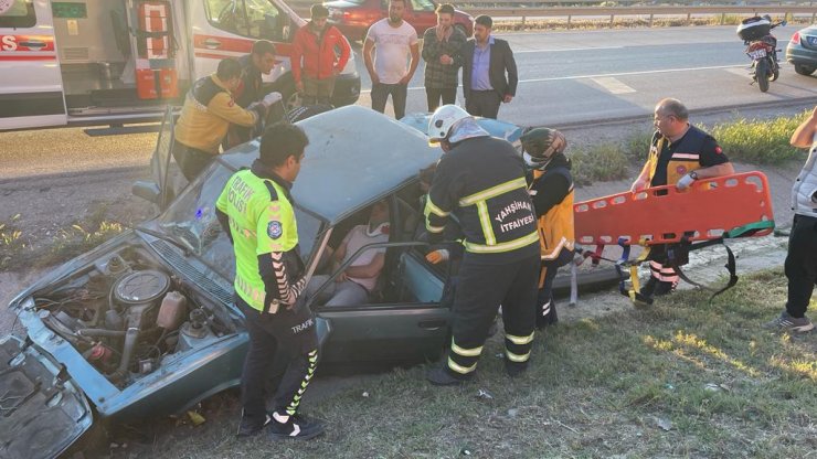 Otomobil su kanalına girdi