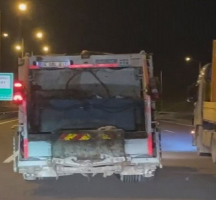 Otoyolda çöp kamyonunun şaşkına çeviren yolculuğu