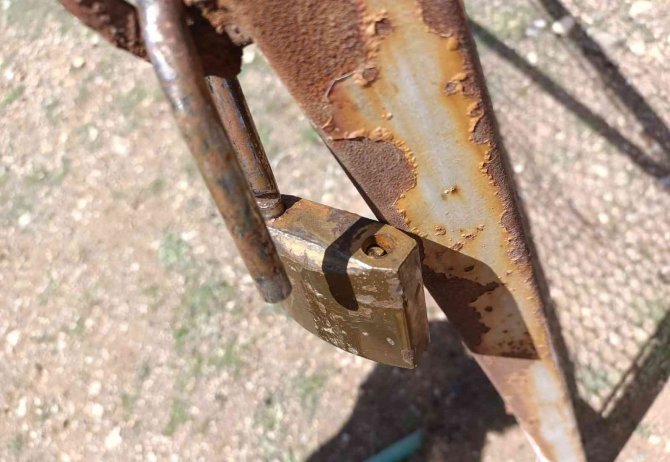 Serinlemek için yangın havuzuna giren çocuk boğuldu