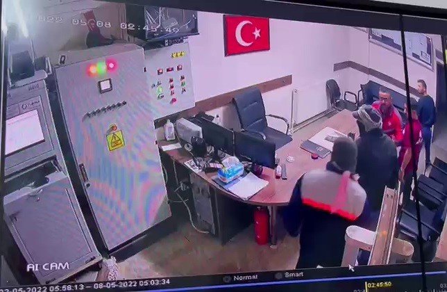 Silahlı gasp kamerada