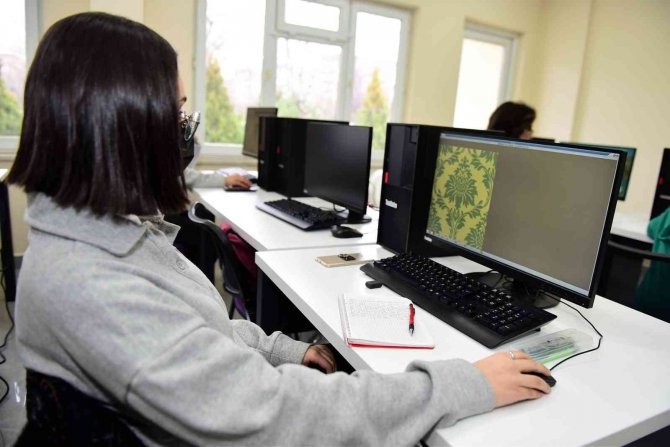 Tekstil sektörüne yeni elemanlar kazandırılıyor