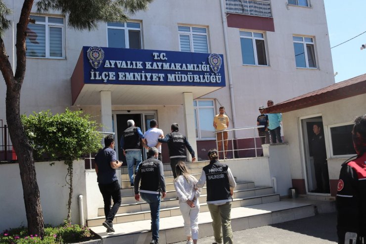 Uyuşturucu ticareti yapan ‘Ay Grubu’nun elebaşı yakalandı
