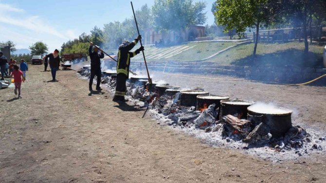Yörükler bolluk ve bereket için kurbanlar kesti