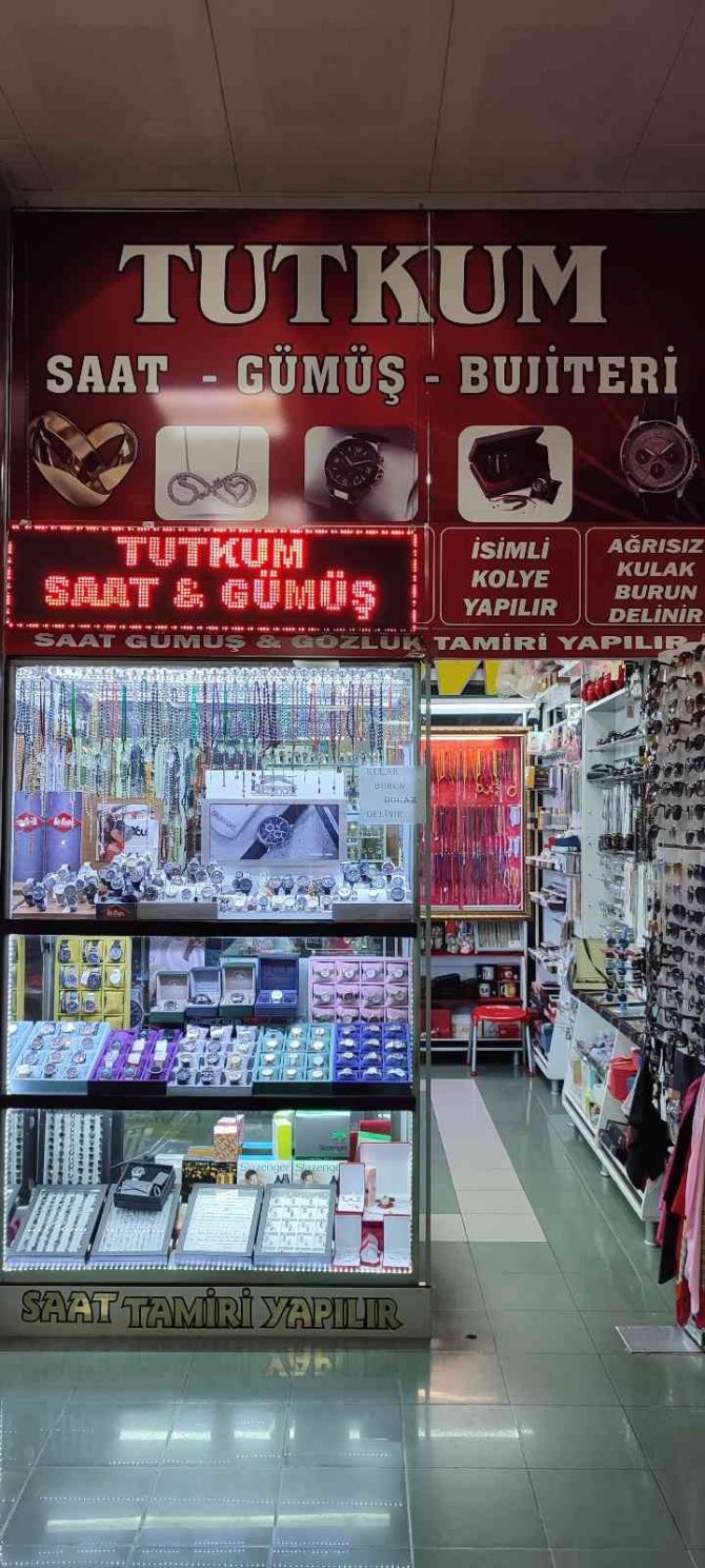 Yüzük çalan hırsıza çağrı: “Sana farklı bir yüzük vereyim”