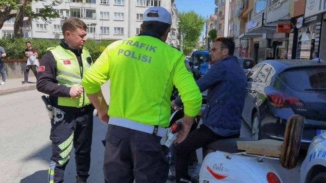 3 bin 287 TL ceza yiyen sürücü şov yaptı