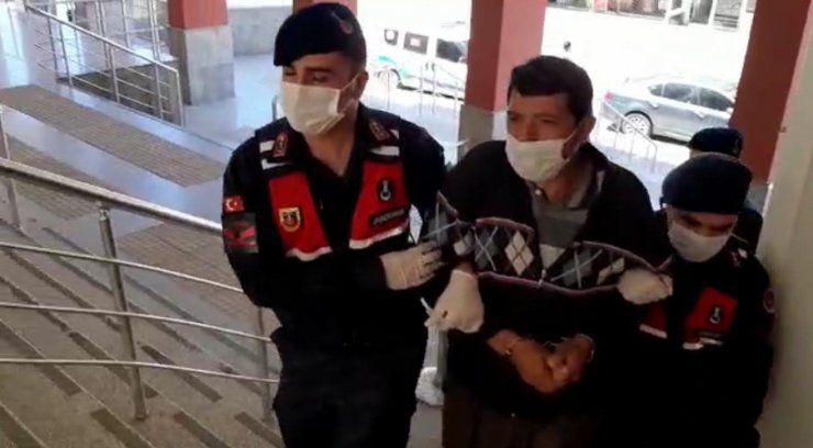 Aşk mektubu yazdığı genç kızın anne ve babasını öldüren sanığa 2 kez müebbet