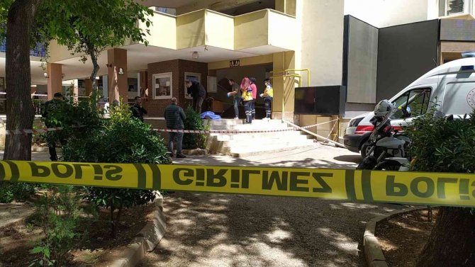 Miras yüzünden kuzenini öldüren doktor tutuklandı