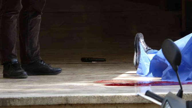 Miras yüzünden kuzenini öldüren doktor tutuklandı