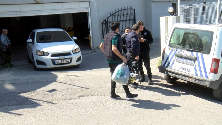 Moloz yüklü asansör yere çakıldı: 2 işçi yaralandı 