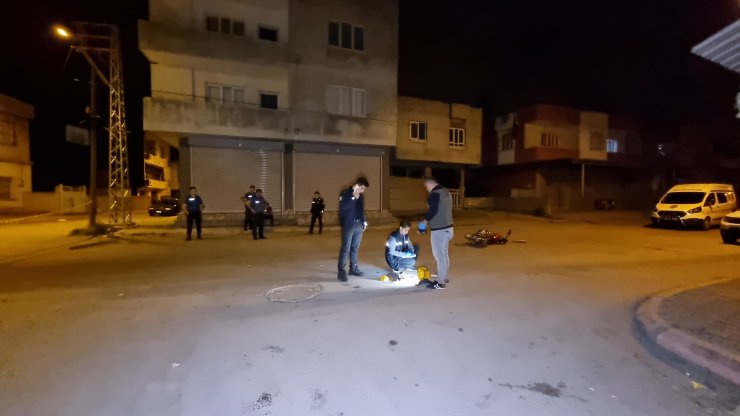 Motosikletli iki şüpheli, kalaşnikof ve 100 mermiyle yakalandı