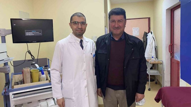 Ses kısıklığı şikayetiyle gittiği hastanede gırtlak kanseri olduğu ortaya çıktı